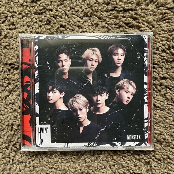 Monsta X LIVIN’ IT UP - Picture 1 of 3
